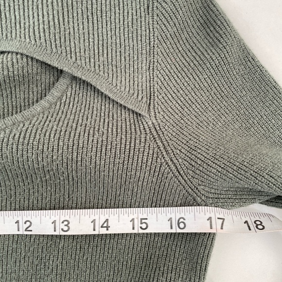 Y2K Ribbed Knit Mock Neck Cut Out Sweater size M - Picture 7 of 8